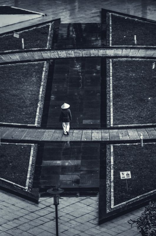 mood bw hanoi road rome All roads lead to romephoto preview