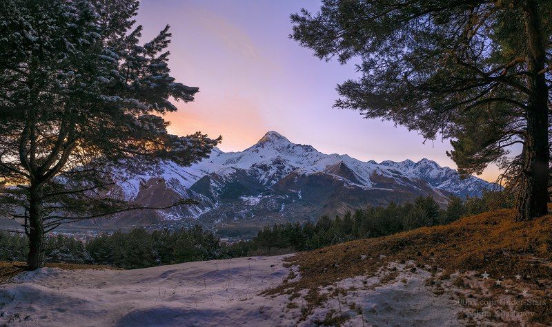 горы, кавказ, Грузия, Стеманцмида, Казбек, Казбеги, пейзаж, закат Вид на Казбекphoto preview