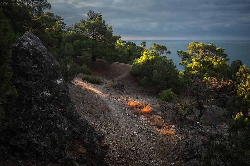 крым караул-оба На крымских тропинкахphoto preview