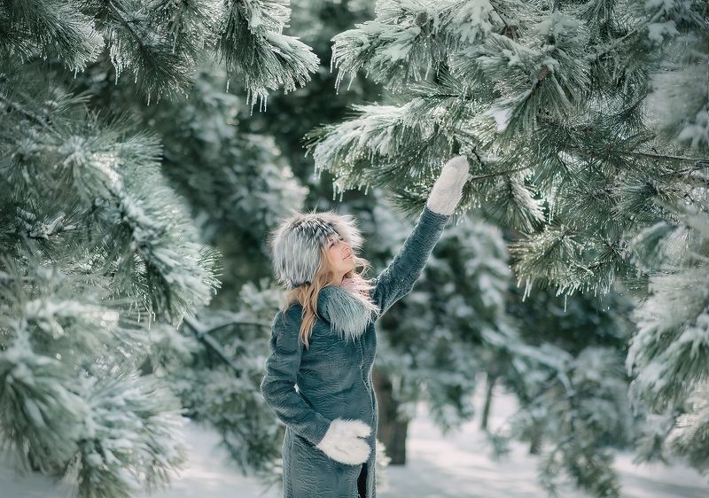 в ожидание, беременность, 9 месяцев, 40 недель, зима, лед, мех, холод ***photo preview