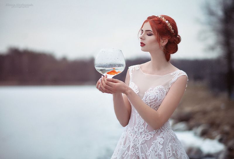 goldfish, ice, snow, winter, fairy tale, princesses, золотая рыбка, лед, снег, зима, сказка, принцеса goldfishphoto preview