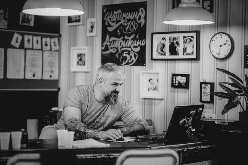 bw, portrait ,hairdressers Everyday workphoto preview