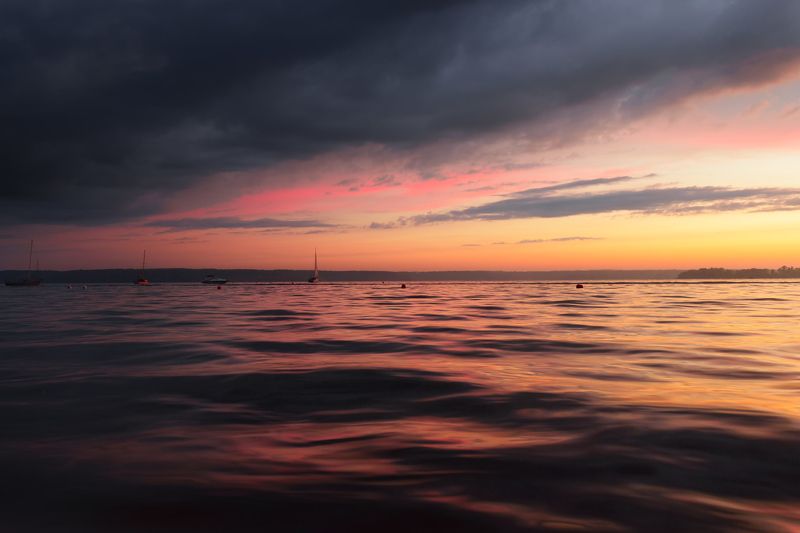 дождь вода гроза море лето солнце закат лодки яхты После дождяphoto preview