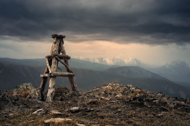 nature, landscape, mounts, mountains, pick, picket, foul weather, пейзаж, природа, горы, вершина, знак, геодезический, непогода, evening, altai, siberia, вечер, конструкция, алтай, сибирь, высокий, большой 80 лет на службе в НКВД / 80 years at NKVD servicephoto preview