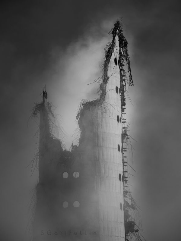 Екатеринбург, башня, телебашня, взрыв, снос, взрыв башни, взрыв телебашни 2 мин после взрыва башни (232 м) в Екатеринбурге.photo preview