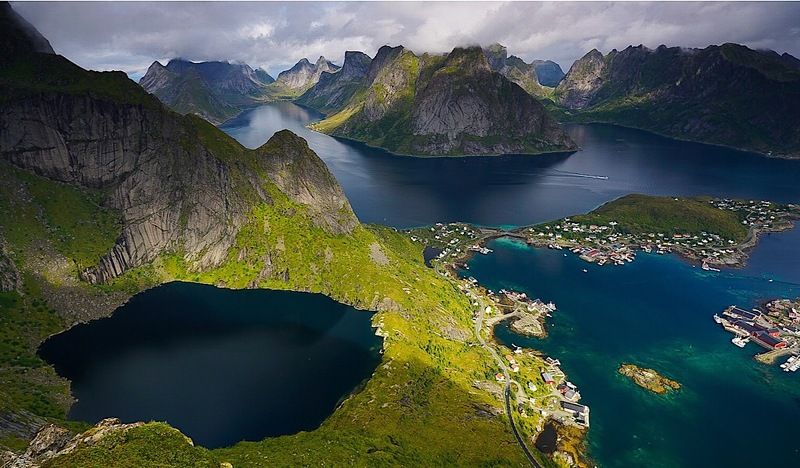 sea, mountains, lofoten, norway, seascape, Reine Iphoto preview