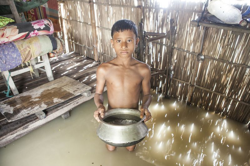 Gobindapaul, Street, Aisa, Urban, child, Bangladeshi_photographer, color,digital,  Fade life photo preview