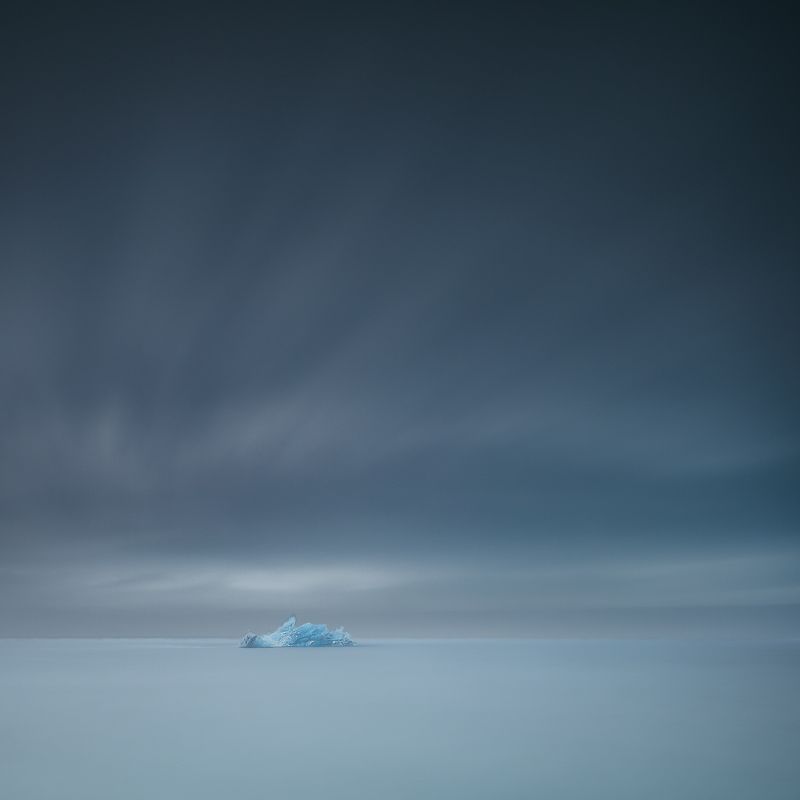 iceland,nikon,zeiss 21mm,iceberg,minimalismus,long exposure,sky,travel,glacier lagoon,felix ostapenko, icebergphoto preview