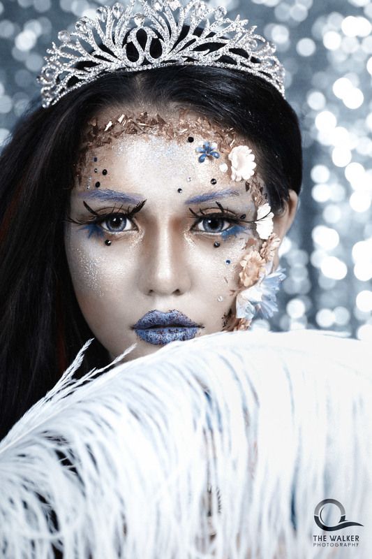 Winter Queenphoto preview