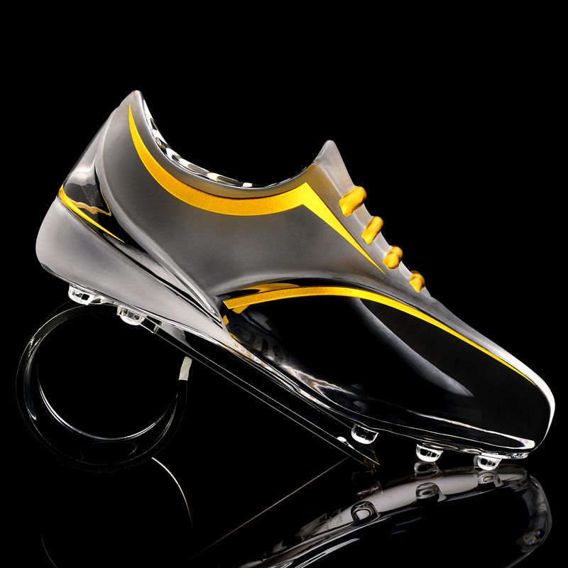 хрустальная бутса photo preview