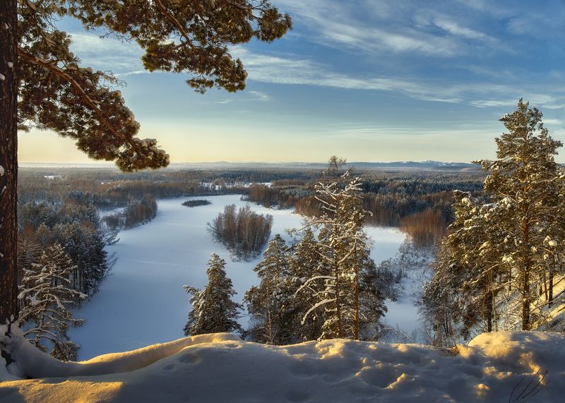 зулумайский  заповедник, река зима ,снег,сосны в снегу,утро,восточные саяны Утро в заповедном крае.photo preview