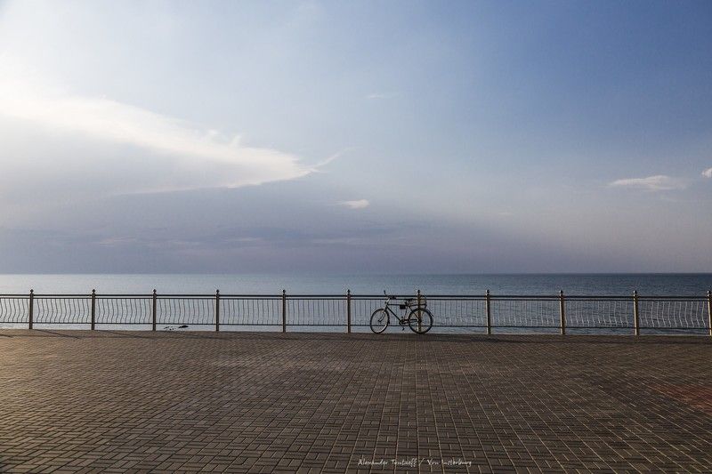 вечер, велосипед, променад, море, небо, минимализм, жанр,  ***photo preview