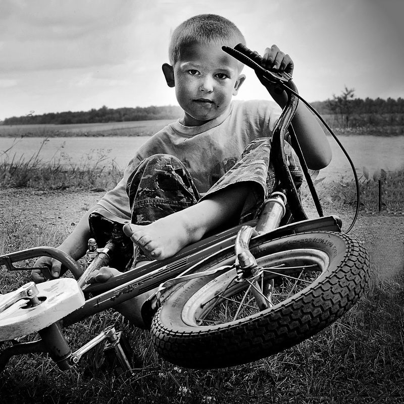 детство Босоногое детствоphoto preview