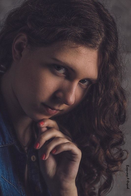 девушка, портрет, прическа, глаза Лесандра фото превью