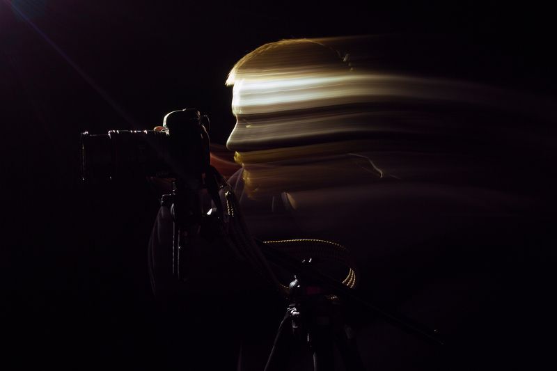 Автопортрет, длинная выдержка, фотодинамизм, рисование светом, light painting, light art, long exposure, selportrait, Автопортретphoto preview