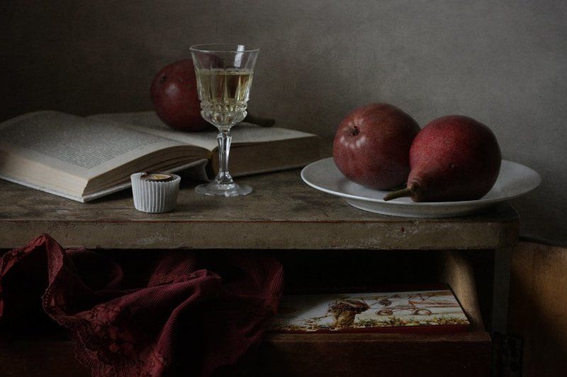 С красными грушами...photo preview