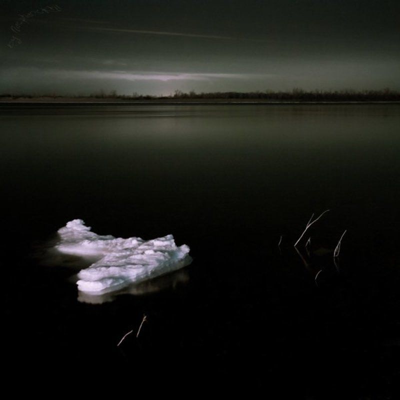 ночь, мрак, льдина, река Ночные бдения.photo preview
