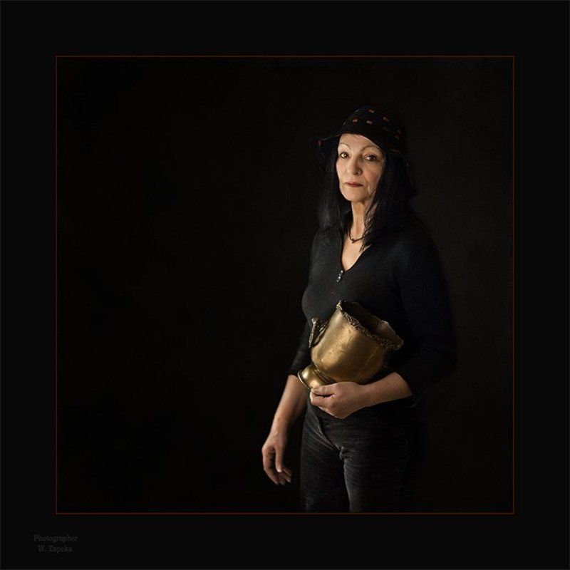 Портрет Дамы с ведерком для льдаphoto preview