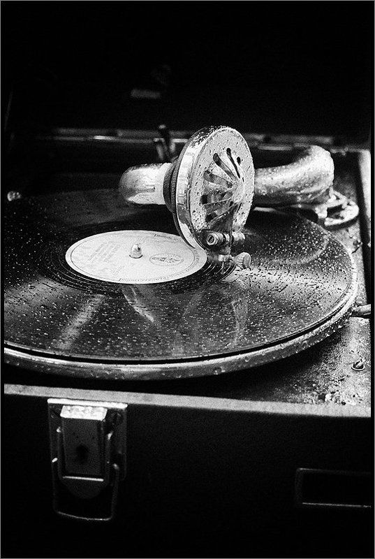 Музыка под дождемphoto preview