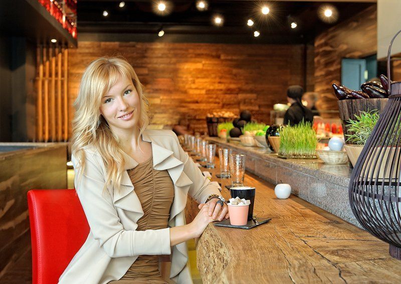 Незнакомкаphoto preview