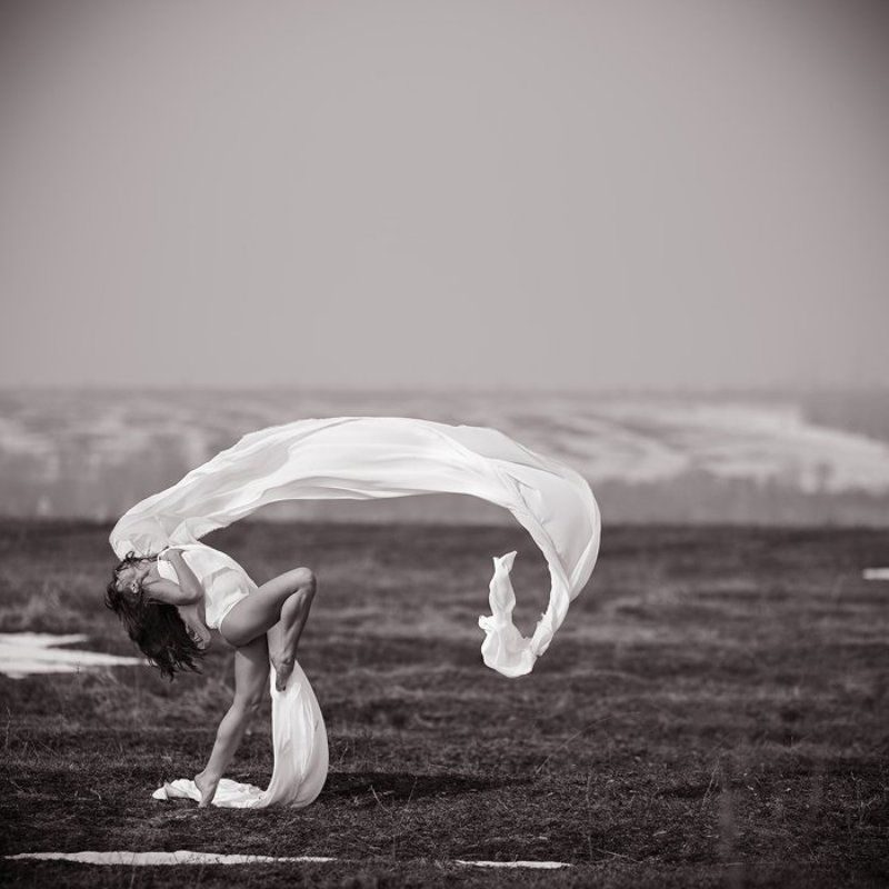 ветер, ткань, девушка ***photo preview