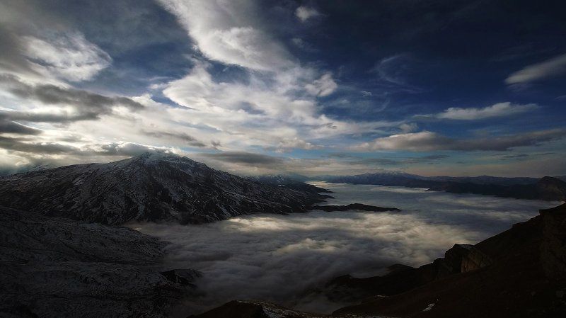 Между небом и землёйphoto preview