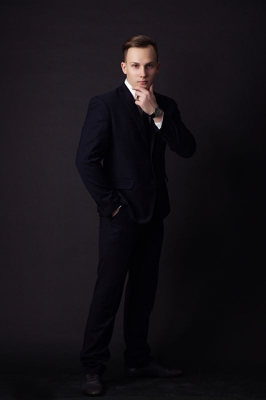 Businessman, portrait, studio, студия, портрет, бизнесмен Businessmanphoto preview