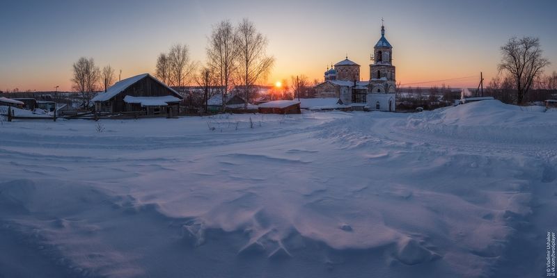 утро, рассвет, солнце, зима, село, касиб, пермский край Ясным утром в селе Касиб фото превью