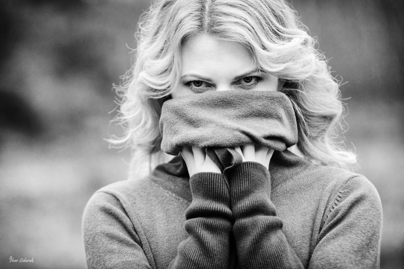 девушка, глаза, руки, взгляд, пальцы, черно-белая, bw, волосы, прическа Глаза мои - двери мои и замки мои...photo preview