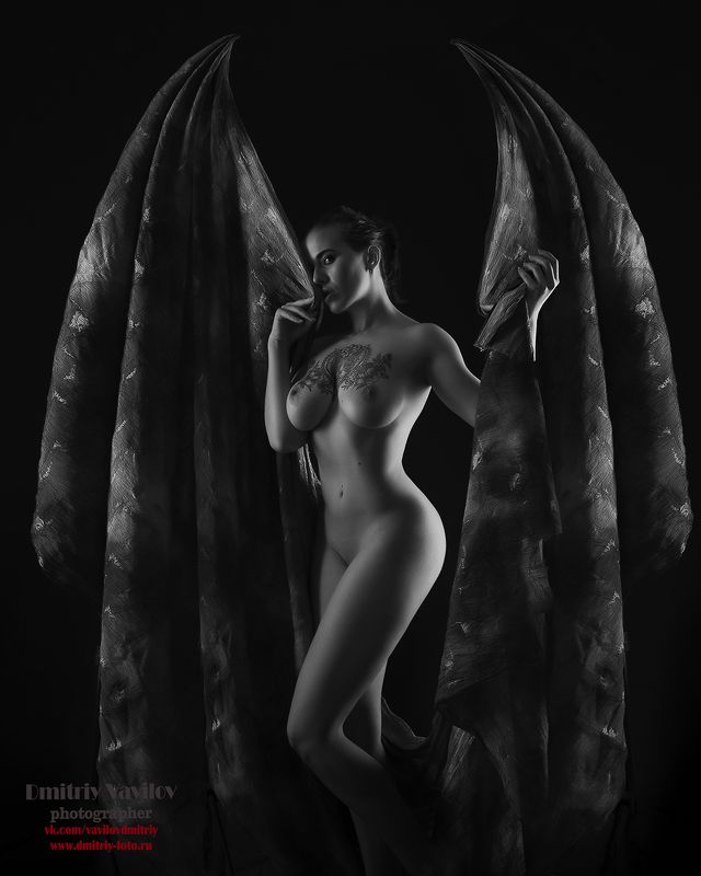 ню, эротика Суккубphoto preview