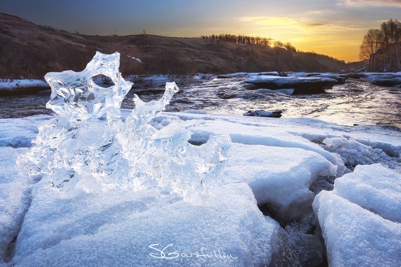 Урал, Средний Урал, Исеть, река, Ревун, льдина, лед, лёд Уральская медуза.photo preview