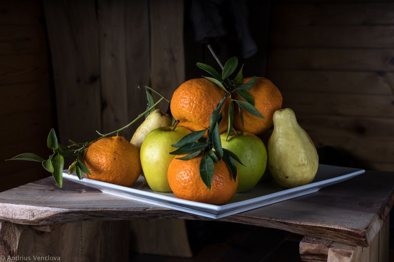 Apples, guava and mandarinsphoto preview