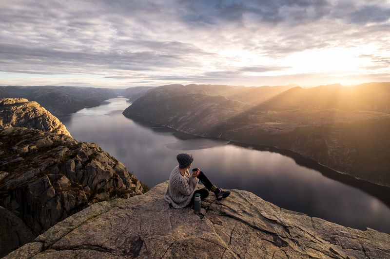norway,canyon,sunrise,mountains,coffee Morningphoto preview