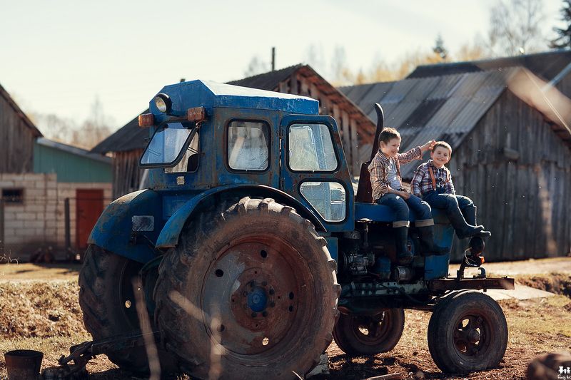 Трактористыphoto preview