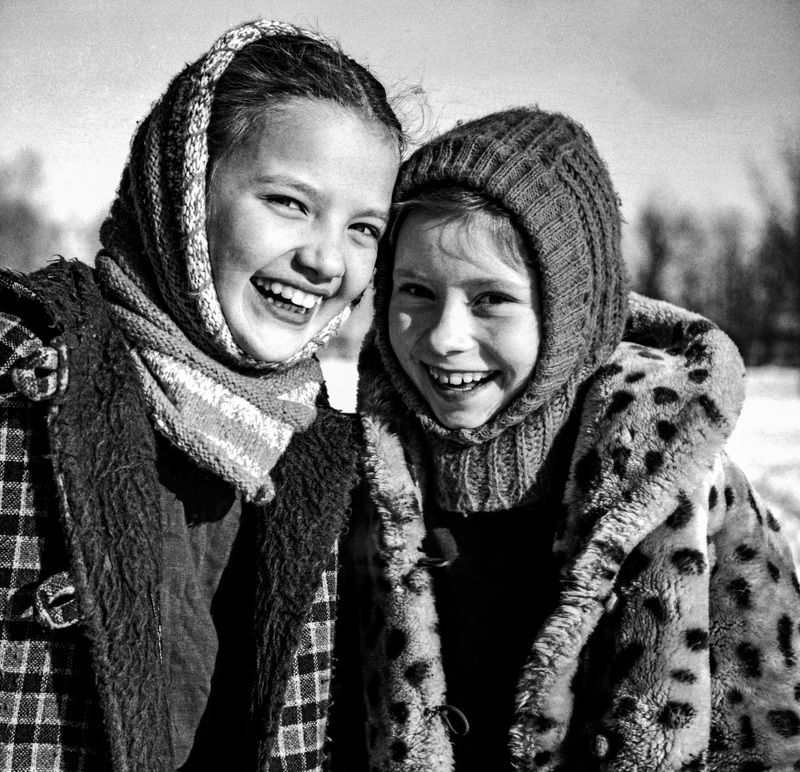 дружба, детство, радость, портрет дружбаphoto preview