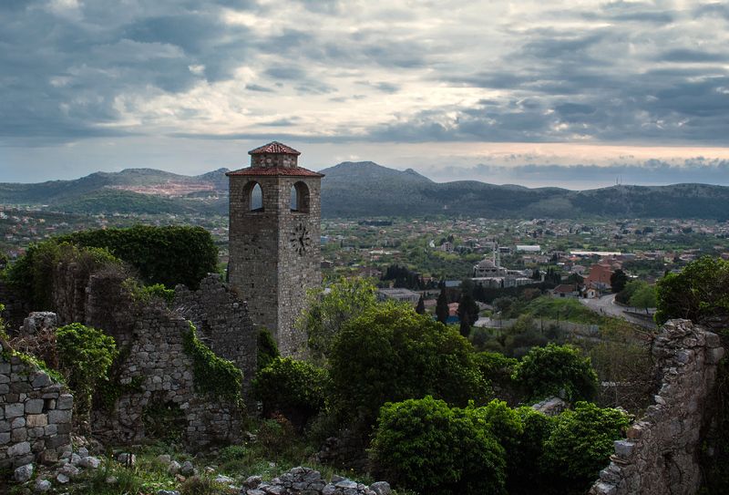 Уездный город N и его обитателиphoto preview