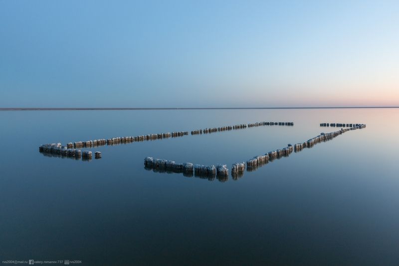 отражение, вода, природа, озеро, небо, пейзаж, синий, море, спокойствие, закат, на открытом воздухе, сумерки, река, горизонт над водой, восход, рассвет, причал, океан, море, горизонт, элтон, волгоград, россия A place, where nothing ever happensphoto preview