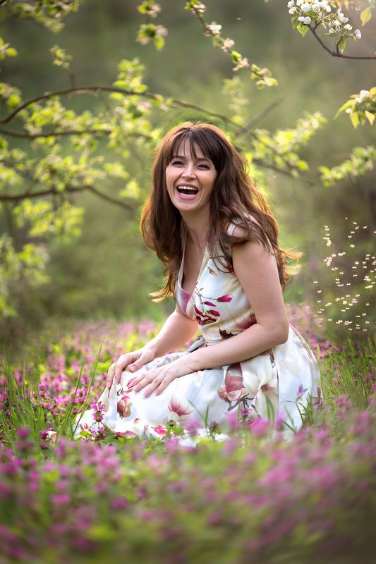 Laughter) фото превью