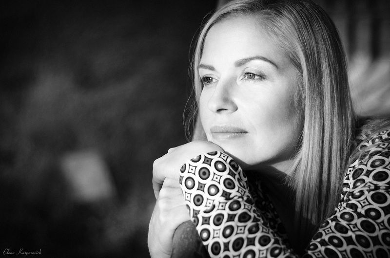 женский портрет, чб photo preview