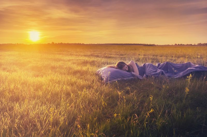 лето, май, поле, рассвет, сон, девушка  Летний сонphoto preview