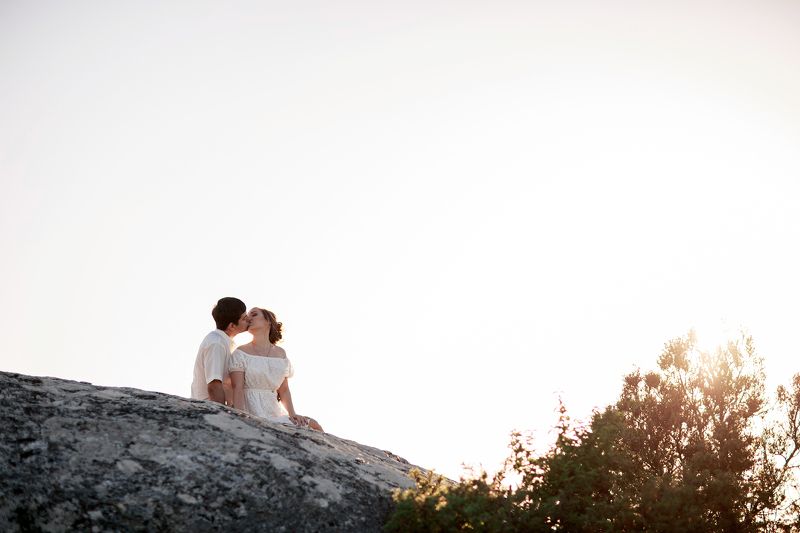 love story, фотосессия, крым, предсвадебная фотосъемка, свадебная, горы, гора крокодил, пара, любовь, фотограф, симферополь, бахчисарай, нежность, романтика, весна, виды, природа, закат, история любви История любвиphoto preview
