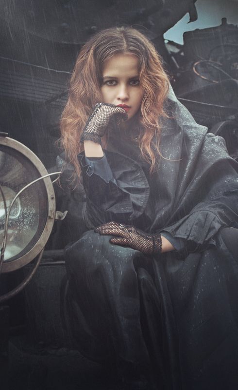 конечная, локомотив, поезд, дождь, непогода, плащ, станция, приехали, Конечная...photo preview