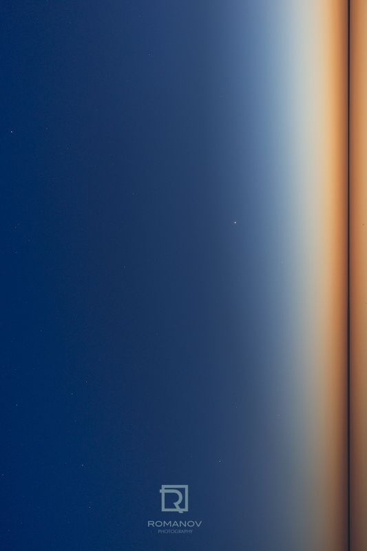 абстракт, свет, проекция, луч, силуэт, пространство, волна, узор, бесконечность, плазма, галактика, прожектор, свечение, озеро, отражение, звезда, закат, горизонт, линия, небо, Россия The first page of Creation - Первая страница созданияphoto preview