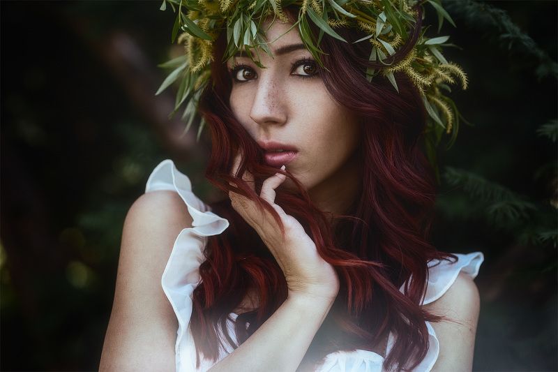 портрет, девочка, листья  Роксараphoto preview