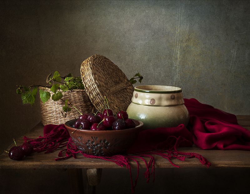 С черешнейphoto preview