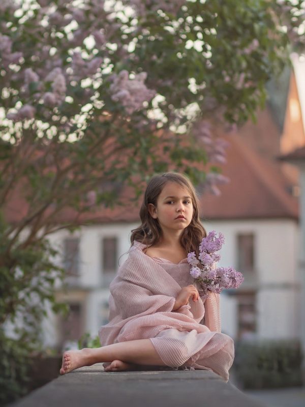 У замкаphoto preview