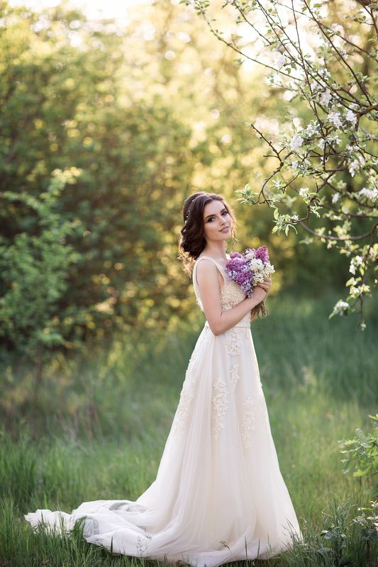 невеста, свадьба, весна, парк, цветы, серень, зелень,закат, фотограф, свадебный фотограф,Крым, симферополь, нежность, легкость,2018 Весенняя невестаphoto preview