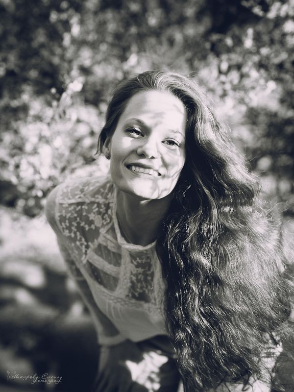 портрет, чб, девушка, весна, цветение Ксюphoto preview