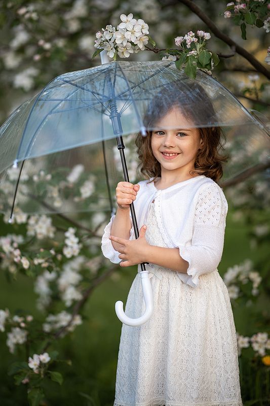 Под яблоневым дождемphoto preview