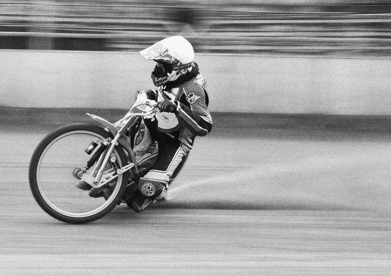 спидвей, мотоцикл, мотогонки Без тормозовphoto preview